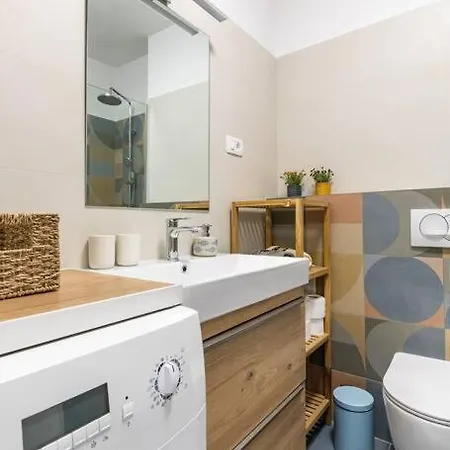 Apartman Center + Balcony Split